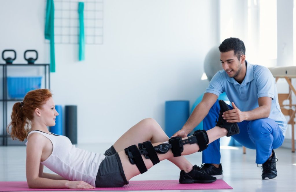 How Physical Therapists Address Sports-Specific Injuries Sports-Specific Injuries